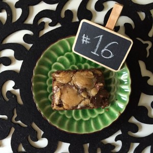 Nutella Stuffed Chocolate Chip Cookie Bars